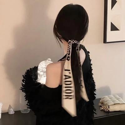 美人无泪